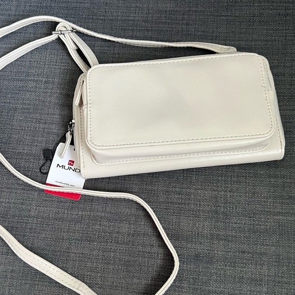 mundi Handbags - NWT MUNDI SMALL CROSSBODY BAG ZIP WALLET & IPHONE CASE ORGANIZER CLUTCH